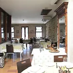 Restaurante Ruas ホテル *