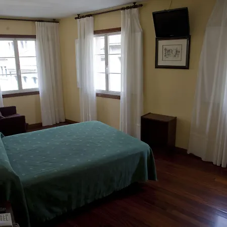 Restaurante Ruas فندق