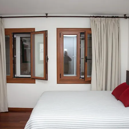 Restaurante Ruas فندق